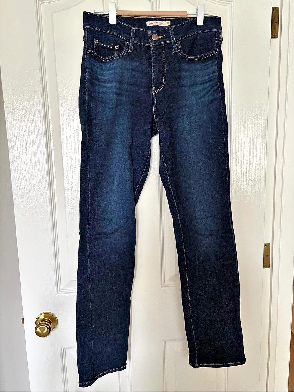 Levi's Shaping Straight Leg Jeans Waist 29 Like New